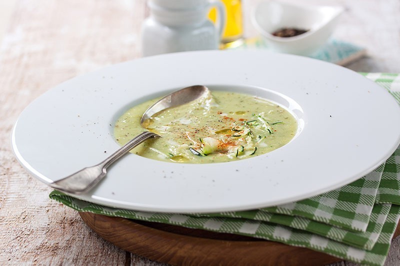 Kako boja posuđa utiče na apetit i prejedanje?